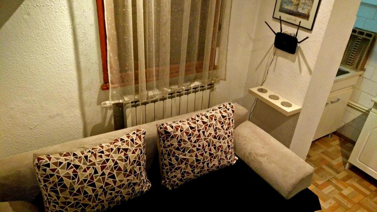 One Bedroom French Embassy * Bucureşti