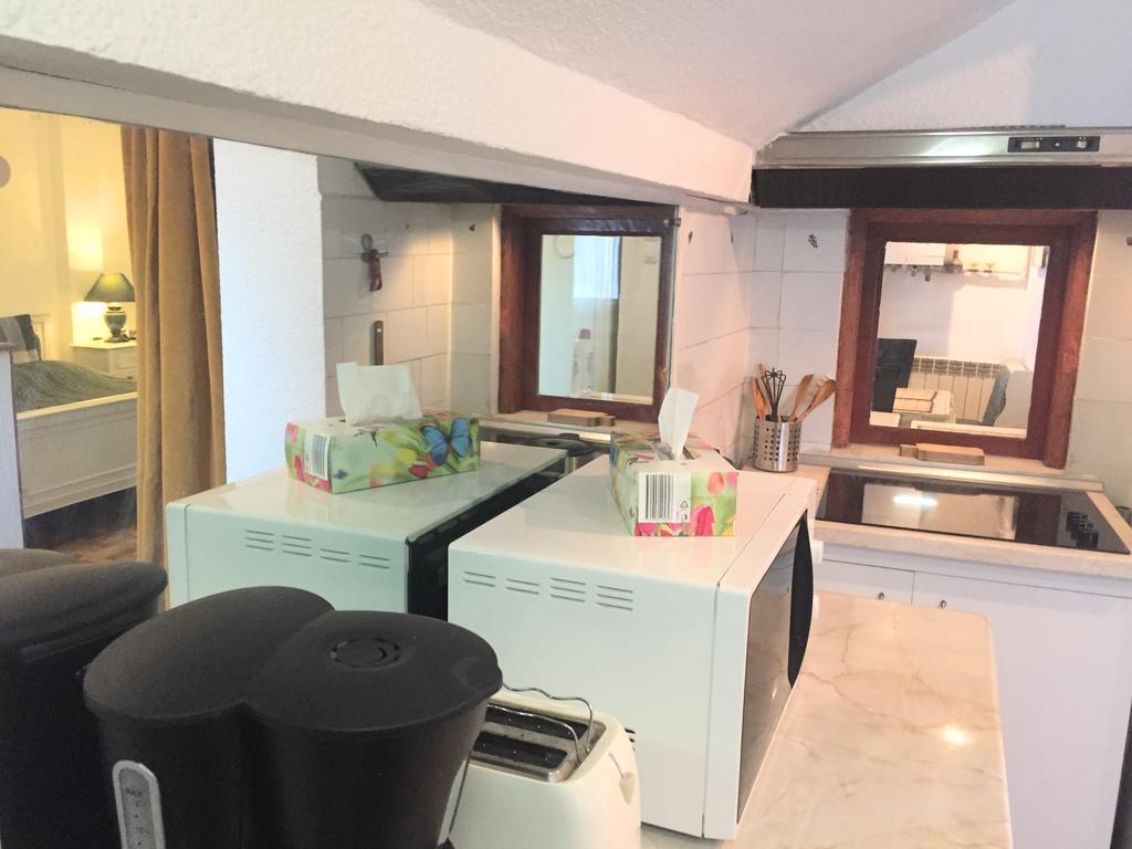 One Bedroom French Embassy Apartament